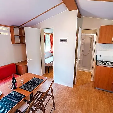 Mobile Homes Comfort Capri Bijela Uvala Hotel 4*