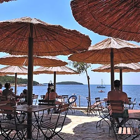 Mobile Homes Comfort Capri Bijela Uvala Feriepark 4*